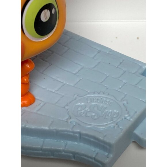 McDonalds 2015 Littlest Pet Shop Russell Ferguson Hasbro #3 Happy Meal Toy - Picture 5 of 6